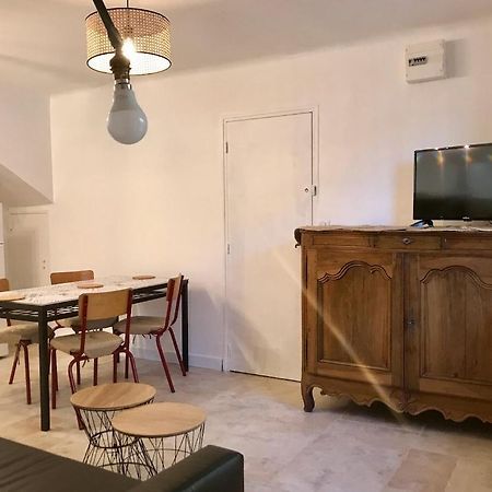 Le Colostre T2 Saint-Martin-de-Bromes Luaran gambar