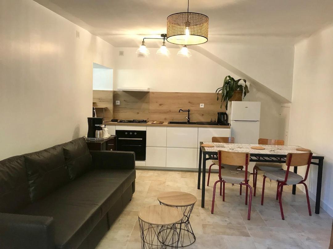 Le Colostre T2 Saint-Martin-de-Bromes Luaran gambar